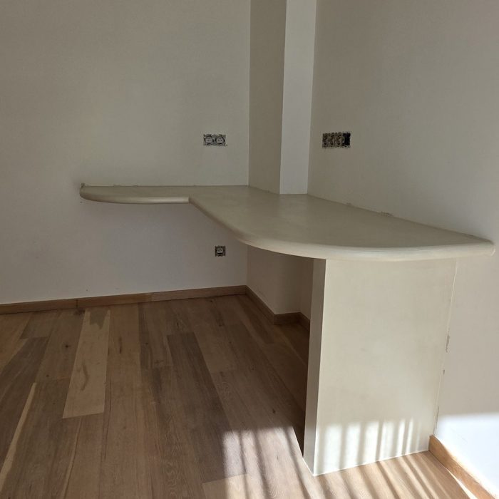 imageedit_142_4821933208-min